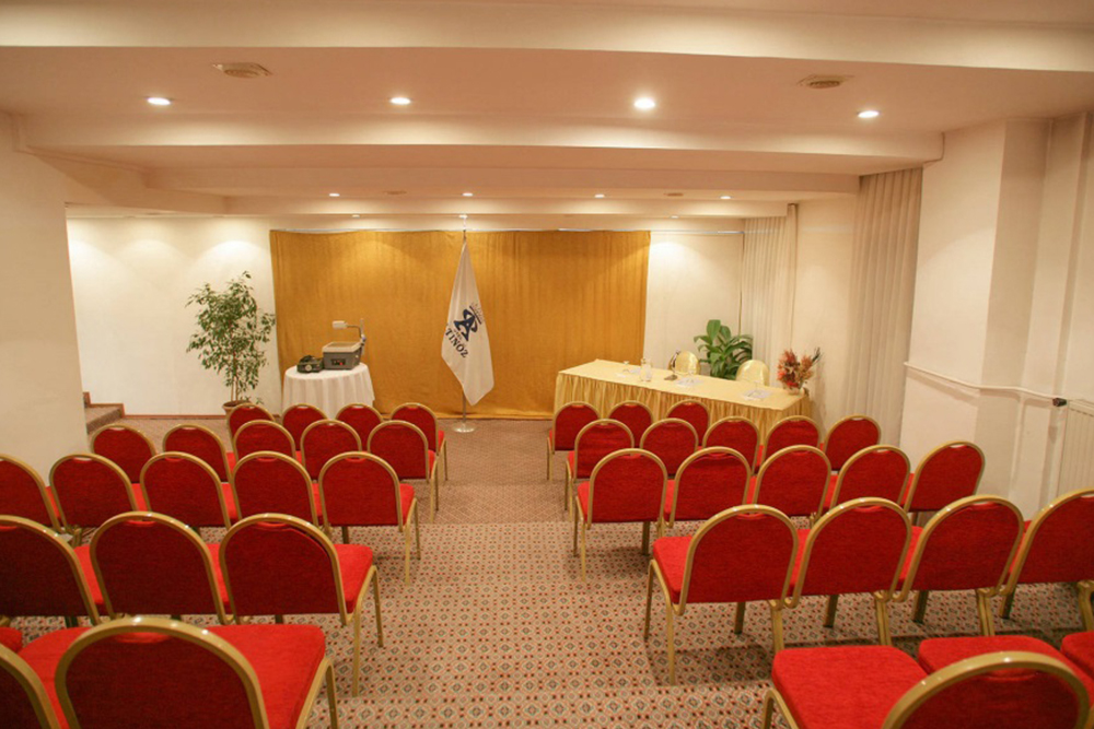 Altınöz Hotel toplantı salonu